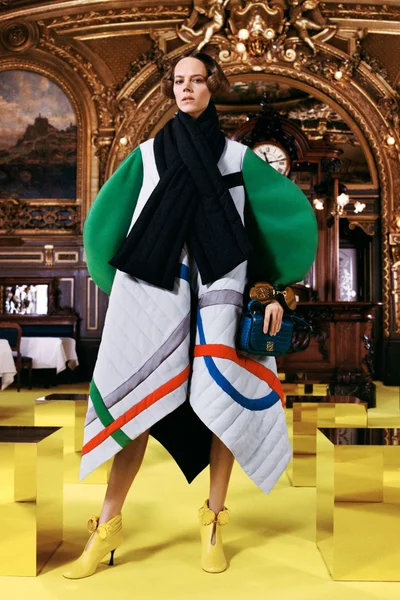 Look 1